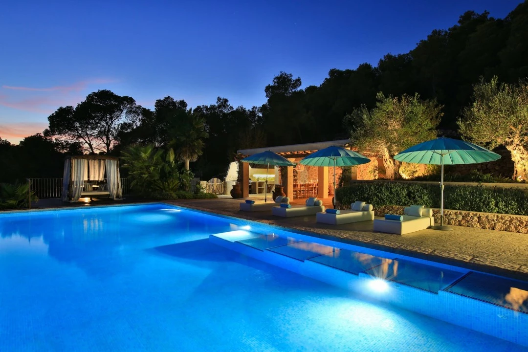 1681312932-Luxury real estate Ibiza to rent villa can Tifany spain property pool night.webp